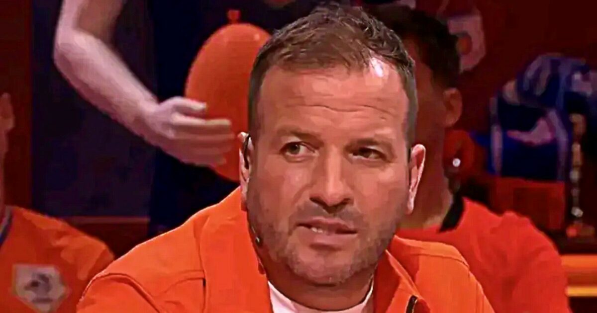 sono tutti uguali van der vaart sotto accusa per la frase sui giapponesi 200 un pagliaccio poi le scuse da Ilfattoquotidiano.it sono tutti uguali van der vaart sotto accusa per la frase sui giapponesi 200 un pagliaccio poi le scuse