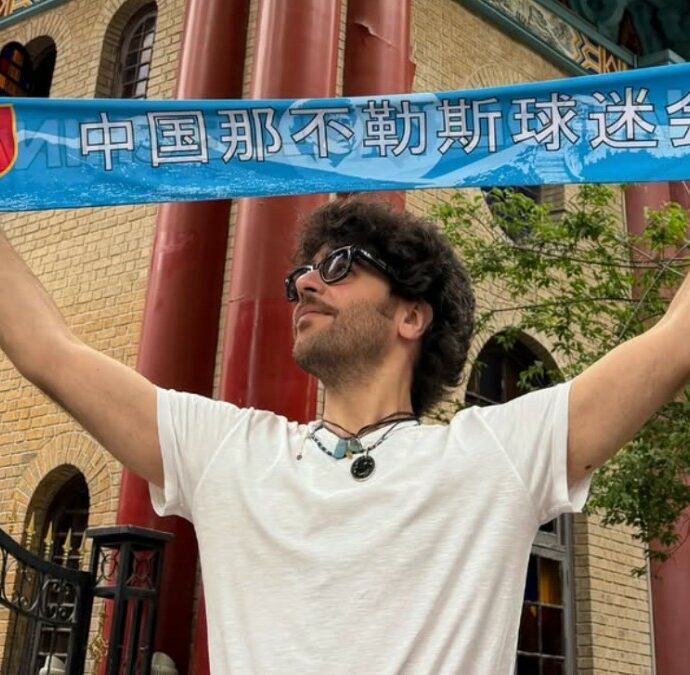 C’è una Napoli diversa nel nuovo disco di Roberto Colella: niente retorica, solo il tentativo di restare umani