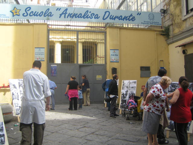 una spritzeria nel cortile della scuola in memoria di annalisa durante un oltraggio alla legalit224 da Ilfattoquotidiano.it una spritzeria nel cortile della scuola in memoria di annalisa durante un oltraggio alla legalit224