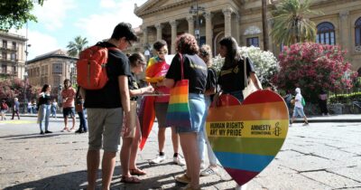 Copertina di Palermo, la giunta Lagalla litiga (ancora) sul Pride. Il sindaco dà il patrocinio, ma FdI attacca: “È una piazza anti-Meloni”