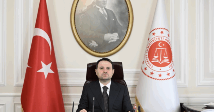 Ue contro Ankara: il Parlamento chiede sanzioni per il ministro della Giustizia turco Akin Gurlek, fedelissimo di Erdogan