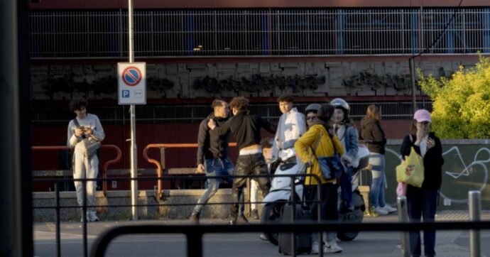 “Non chiedono di essere assolte o idealizzate, ma viste”: undici ritratti di ragazze oltre l’etichetta di “maranzine”
