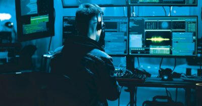 Copertina di La guerra tra bande nella cybersecurity dietro il caso Striano. Il verbale di un indagato rivela l’interesse per ex dirigenti Tim che avevano fondato la società Tenet