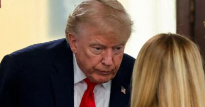 Copertina di La clava di Trump: “Giorgia mi faceva pena”. Lei: “Allibita Non imploro mai”