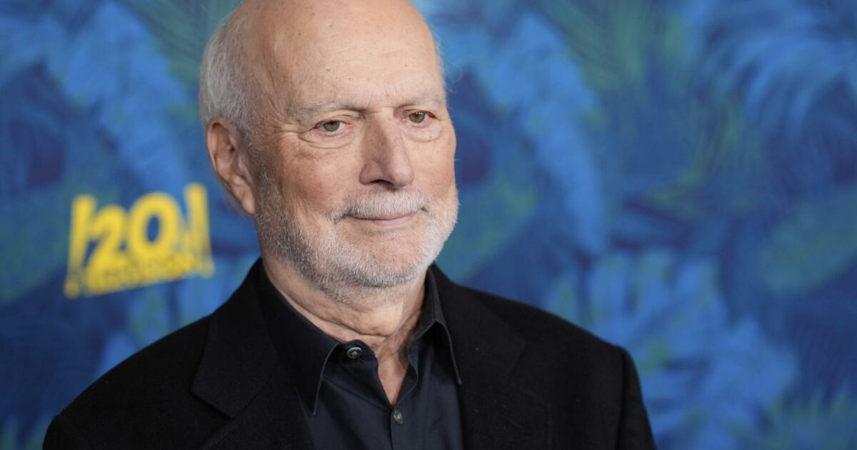 È morto James Burrows, il regista di “Friends” e “Will & Grace”: addio al genio assoluto della sitcom americana