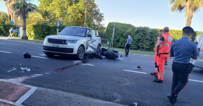 Versilia, incidente nella notte tra un Suv e uno scooter: morto ragazzo di 17 anni, grave l’amico