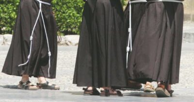 Copertina di Rivolta dei frati di San Gabriele: “Vogliamo bagni, parking e strade”