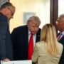 Copertina di Meloni-Trump, da “è fantastica” a “mi ha fatto pena”: la parabola della “special relationship” tra i due leader