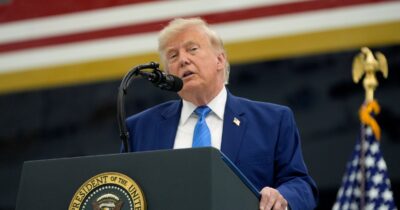 Copertina di Colloqui Usa-Iran, Vance: “Trump vuole un cessate il fuoco completo”. Ma il tycoon minaccia: “Se Teheran chiude Hormuz non avrà più un Paese”