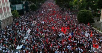 Copertina di Albania, palazzo del governo accerchiato dopo 3 settimane di proteste: non solo il resort di Kushner, vogliono le dimissioni di Edi Rama