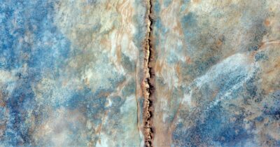 Copertina di “Le faglie di Sant’Andrea e San Giacinto ai massimi degli ultimi 1.000 anni. C’è un accumulo di tensione senza precedenti, si rischia un terremoto devastante”: l’allarme nel nuovo studio