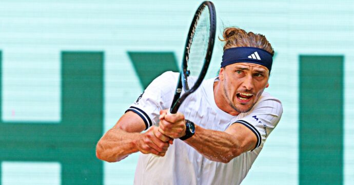Zverev racconta il malore ad Halle: “Guasto al mio sensore glicemico, ho iniettato più insulina di quanto avrei dovuto. Come bere 3 litri e mezzo di Coca Cola”
