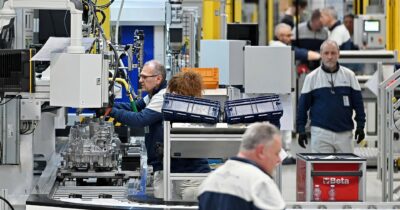 Copertina di Da Fca a Stellantis, così l’industria-auto italiana è crollata in pochi anni
