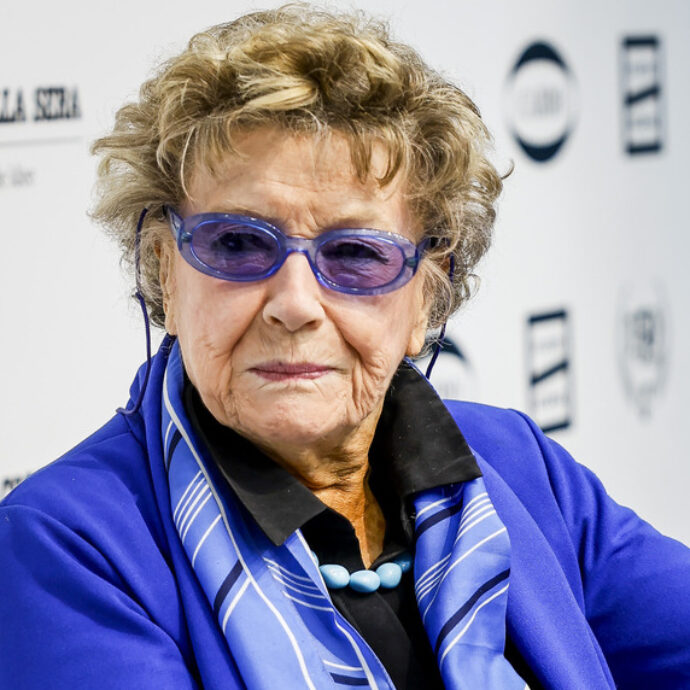 “Mi fanno paura le malattie. Sono una persona abituata all’autonomia e alla libertà, e le malattie tolgono libertà e autonomia. Gli animali domestici ci insegnano l’amore puro”: parla Dacia Maraini