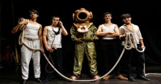 Copertina di A teatro torna in vita il mito di “Artiglio!”: le straordinarie avventure dei palombari viareggini diventati leggenda