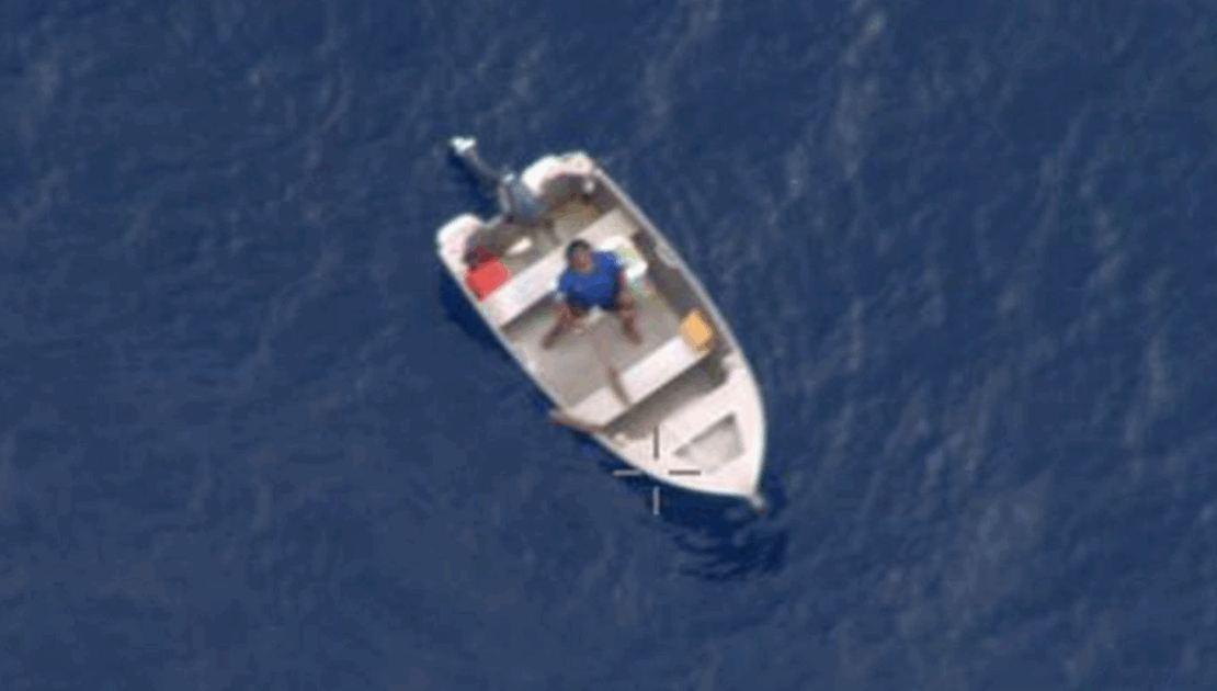 esce per una battuta di pesca e sparisce nel pacifico ritrovato vivo dopo sette giorni alla deriva su una barca di 4 metri da Ilfattoquotidiano.it esce per una battuta di pesca e sparisce nel pacifico ritrovato vivo dopo sette giorni alla deriva su una barca di 4 metri