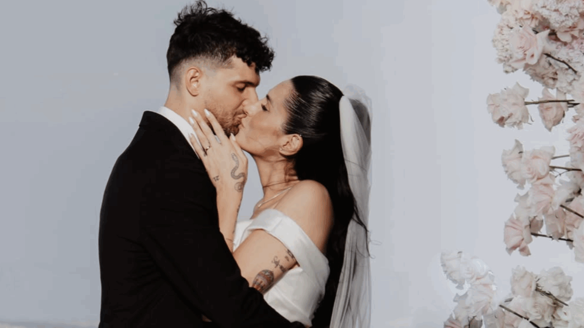 Valentina Vignali ha sposato Fabio Stefanini con un paio di Nike Jordan ai piedi: “Sei stato l’unico in tutta la mia vita a farmi sentire sempre la più bella”