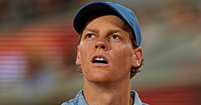 Sinner riparte dopo lo stop: debutto sull’erba al “Giorgio Armani Tennis Classic” | Quando gioca e dove vederlo in tv e streaming