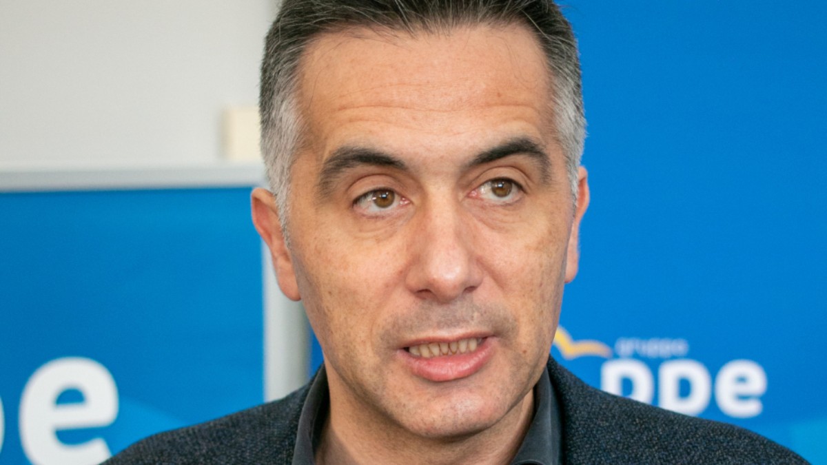 proprio ora che sulla transizione qualcosa si muove arriva chi vuole fermare tutto da Ilfattoquotidiano.it proprio ora che sulla transizione qualcosa si muove arriva chi vuole fermare tutto