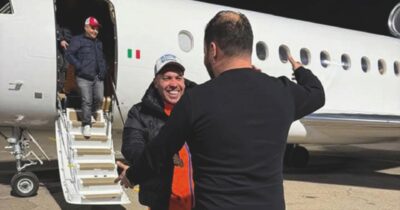 Copertina di Almasri, il ricorso del regista Grimaldi: “Porto in tribunale Meloni e i ministri”