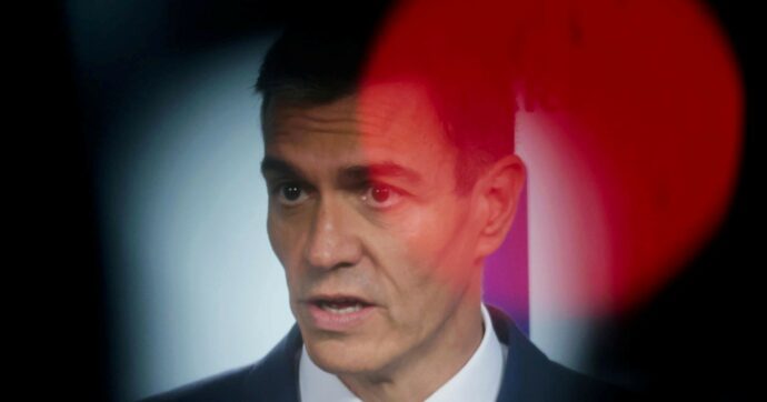 Spagna, ancora guai per il premier Sánchez: 24 anni  per corruzione all’ex ministro