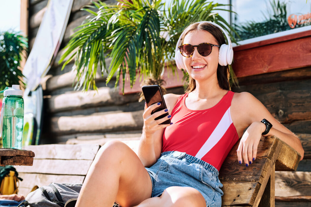 Le clausole del roaming: come evitare spese impreviste per la connessione durante il viaggio