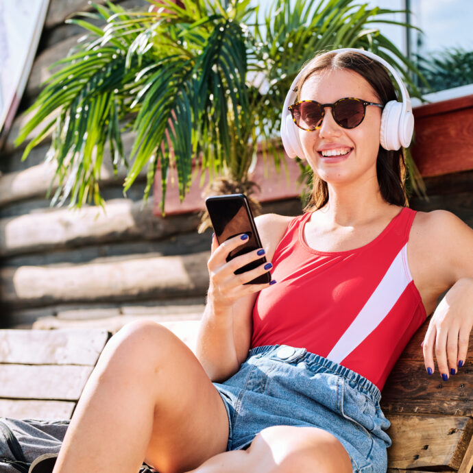 Le clausole del roaming: come evitare spese impreviste per la connessione durante il viaggio