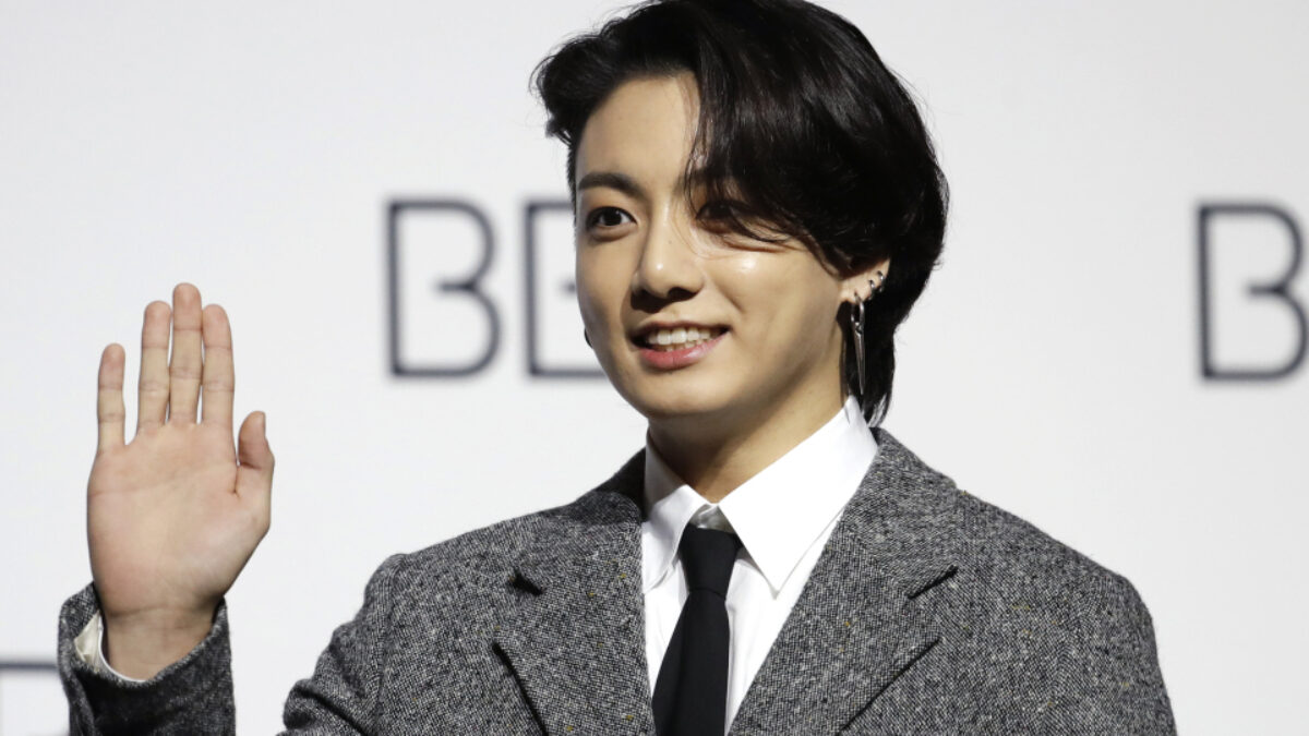 “Ossessione estrema”: una fan di Jung Kook dei BTS suona al campanello di casa sua per 133 volte. La donna viene condannata a un anno di carcere per stalking