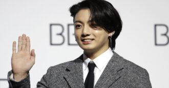 “Ossessione estrema”: una fan di Jung Kook dei BTS suona al campanello di casa sua per 133 volte. La donna viene condannata a un anno di carcere per stalking