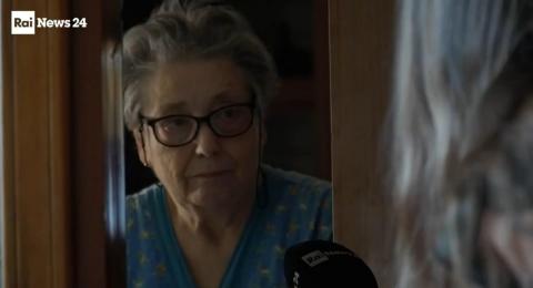 “Mi hanno chiesto di nasconderle. Sapevo che le cercavano ma non mi pento”, il racconto dell’anziana “zia” che ha nascosto le sorelle scomparse
