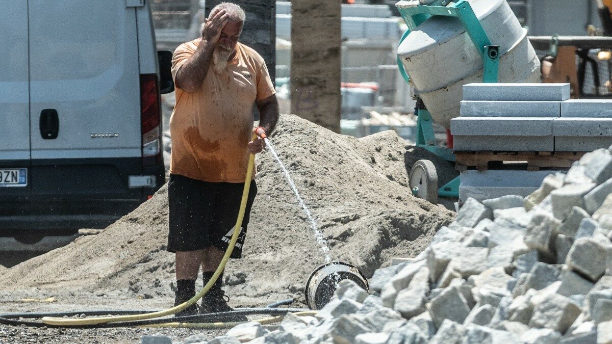 stop al lavoro nelle ore pi249 calde scatta la cig in deroga ma il testo ancora non c8217232 resta il nodo pubblica utilit224 da Ilfattoquotidiano.it stop al lavoro nelle ore pi249 calde scatta la cig in deroga ma il testo ancora non c8217232 resta il nodo pubblica utilit224