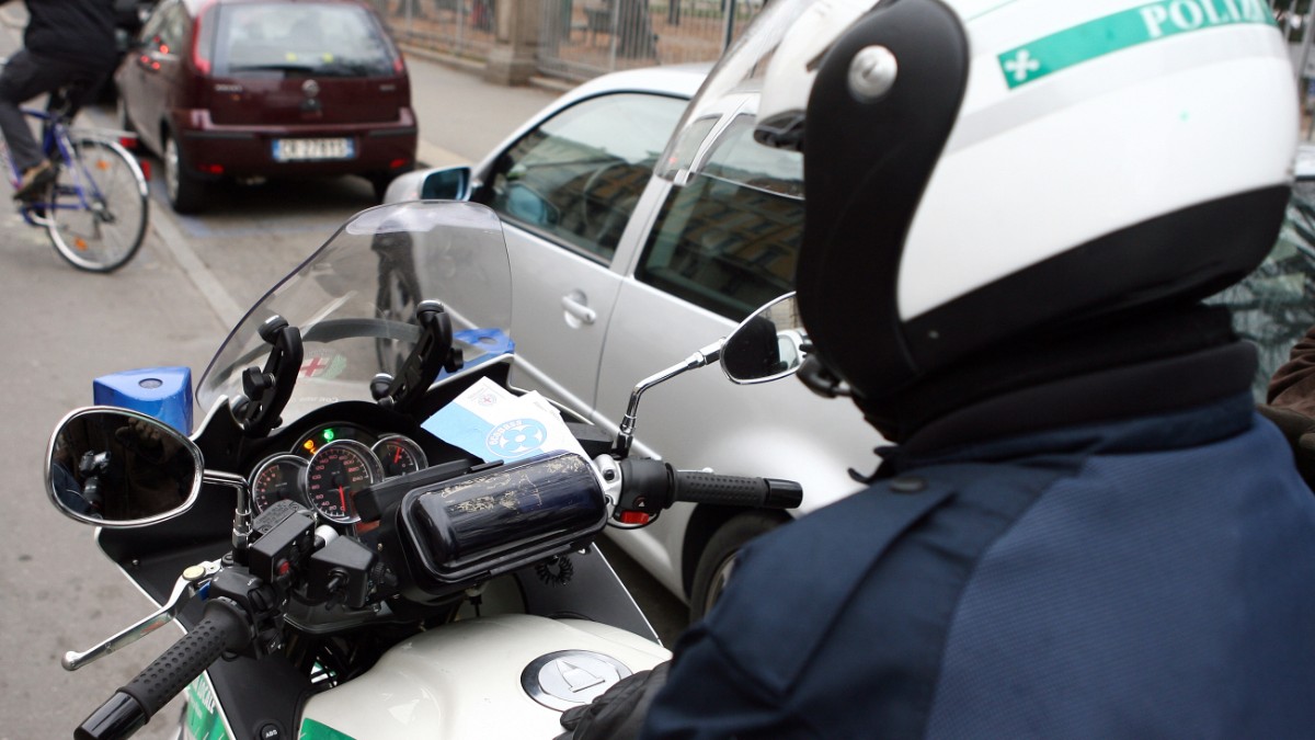 agente della polizia locale muore durante l8217inseguimento di un8217auto pirata a milano da Ilfattoquotidiano.it agente della polizia locale muore durante l8217inseguimento di un8217auto pirata a milano