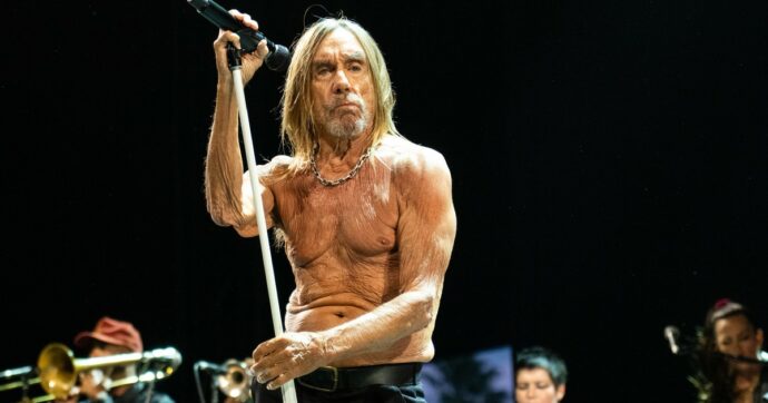 Iggy Pop si chiude in una bara, ma tanto chi l’ammazza?