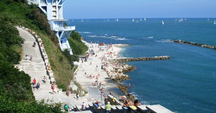 Caldo e clima, la città più vivibile è Ancona. Ai vertici anche Bari e Brindisi: perché la costa adriatica si difende meglio dall’afa