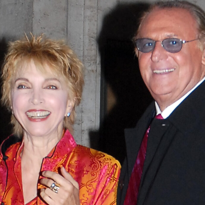 Renzo Arbore: “La morte di Mariangela Melato è stata terribile, atroce. Ho lottato con tutte le mie forze per impedirlo. La sua è stata una perdita ingiusta. La tv di oggi non mi diverte perché destinato al consumo”