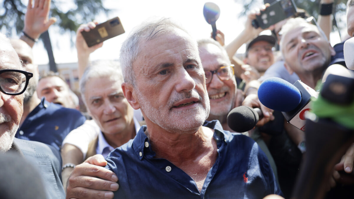 alemanno libero la prima dichiarazione 232 una balla sono innocente in carcere per un reato abolito ma non 232 vero da Ilfattoquotidiano.it alemanno libero la prima dichiarazione 232 una balla sono innocente in carcere per un reato abolito ma non 232 vero