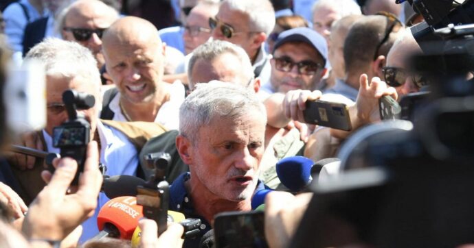 Gianni Alemanno è uscito dal carcere: “Farò politica con Vannacci. Meloni apra dibattito nella destra”