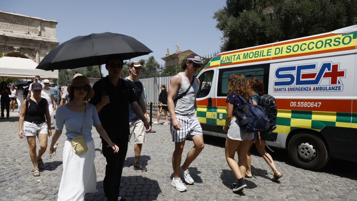 https://st.ilfattoquotidiano.it/wp-content/uploads/2026/06/24/caldo-2.jpg