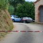 Copertina di Uccide a fucilate la moglie e il figlio, poi sale sul tetto armato. Fermato dai carabinieri