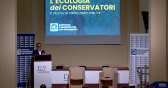 Copertina di “Ci abitueremo al clima caraibico, non moriremo”: La Russa scatenato alla presentazione del libro di Procaccini (che loda per aver “fatto incazzare Floris”)