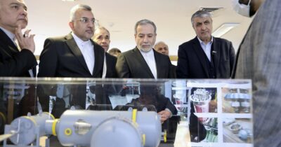 Copertina di Trump litiga con Teheran sulle ispezioni nei siti atomici