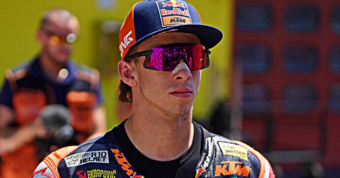 Ducati ci impiega meno di due ore a dimenticare Bagnaia: ufficiale l’arrivo di Acosta. “In coppia con Marquez è il completamento ideale del team”