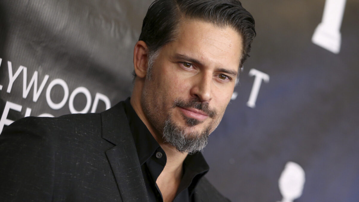 “Ho avuto una malattia mortale. Sono stato mesi sotto l’effetto di pesanti farmaci, ho subito interventi chirurgici. Il corpo era mutilato. Mi sono rivolto anche agli sciamani”: lo rivela Joe Manganiello