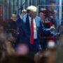 Copertina di Trump apre le celebrazioni per i 250 anni degli Usa con un comizio in stile Maga: “L’America è tornata”