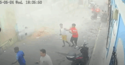 Copertina di Terremoto in Venezuela, il momento della scossa: crollano macerie dagli edifici, panico in strada