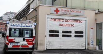 Copertina di Lite nella casa condivisa con 10 persone: 39enne muore dopo essere stato immobilizzato dai coinquilini, 5 arresti