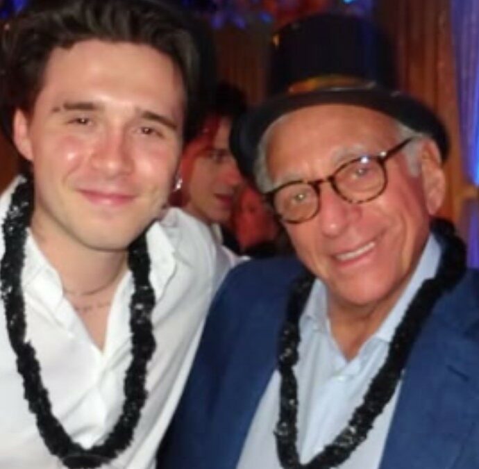 Brooklyn Beckham snobba papà David ma celebra il suocero Nelson Peltz: “Ti voglio tanto bene, grazie per essere il migliore”