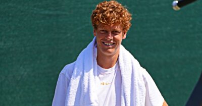 Copertina di Wimbledon, Sinner contro tutti: il campione in carica conosce il suo cammino verso il bis | Quando e dove vedere il sorteggio in tv e streaming