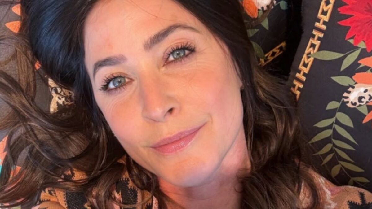 “Durante la menopausa mi sono lasciata andare, è stato un periodo orrendo. Non volevo affrontare la cosa e sono arrivata a prendere 19 chili, poi tutto è cambiato”: parla Lisa Snowdon