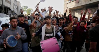Copertina di Libertà, dignità e pace. Oggi in piazza risuona la voce dei civili a Gaza